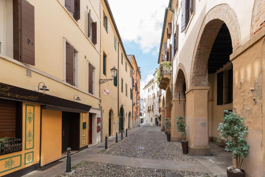 Enjoy Home - Appartamento Orologio, Piazza Dei Signori パドヴァ エクステリア 写真