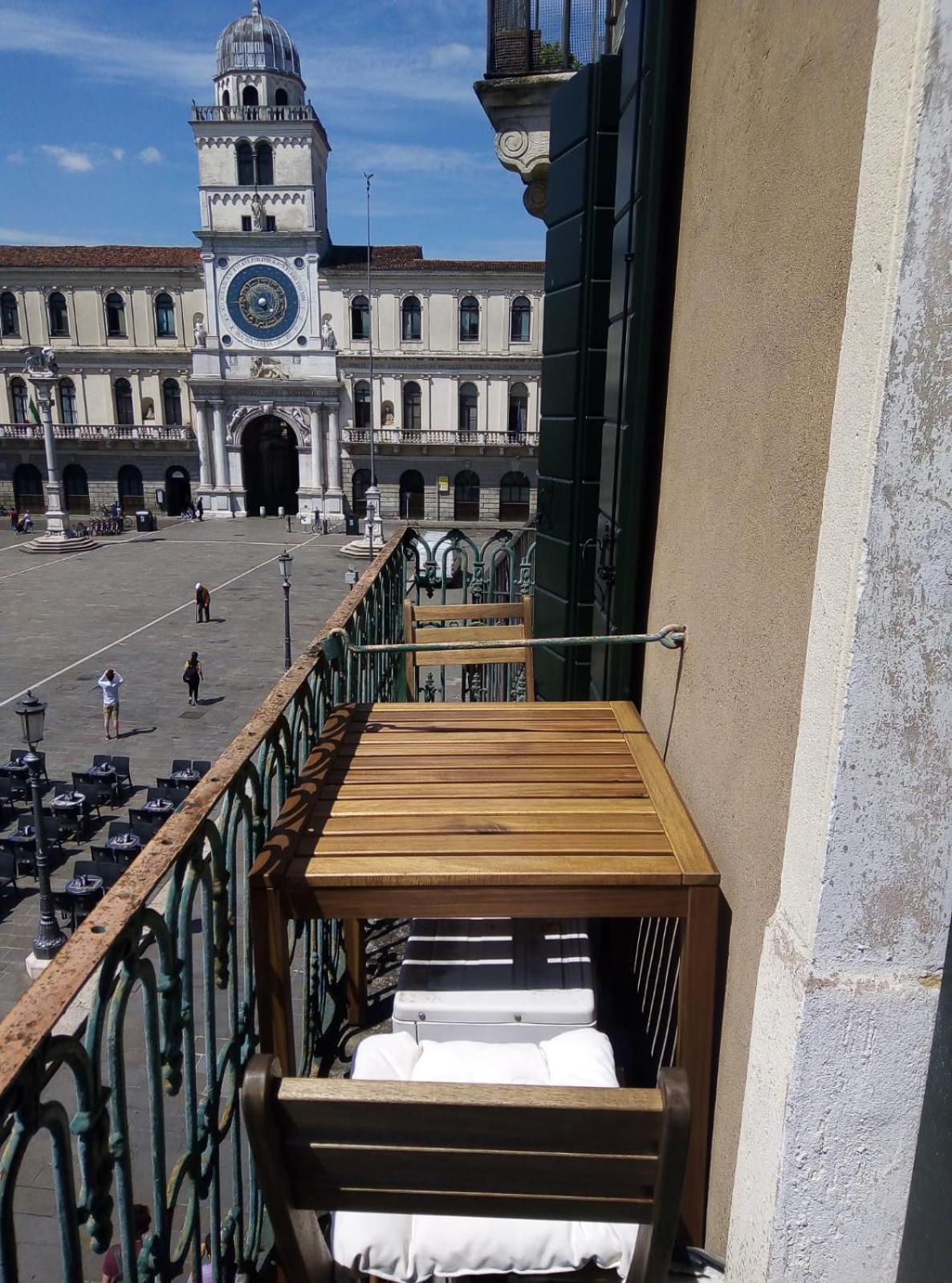 Enjoy Home - Appartamento Orologio, Piazza Dei Signori パドヴァ エクステリア 写真